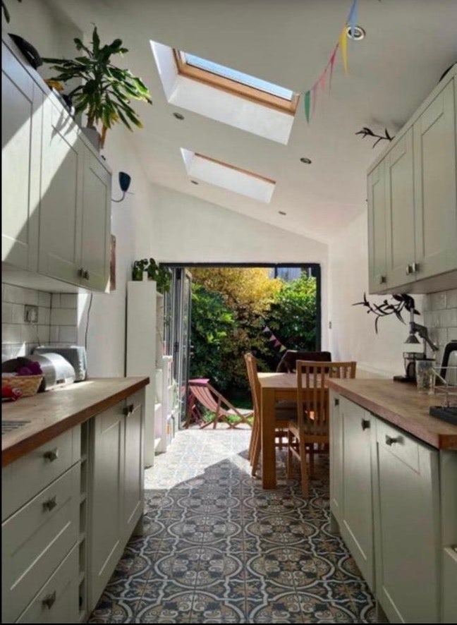 Beautiful double room available  Main Photo