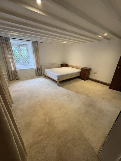 Large double room with ensuite  Main Photo