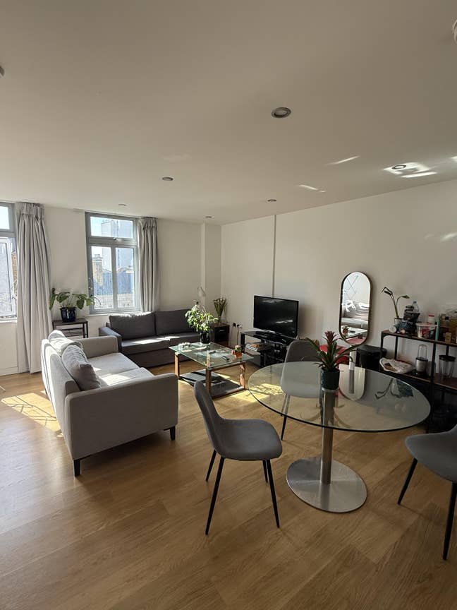 Room for sublet in Limehouse Main Photo