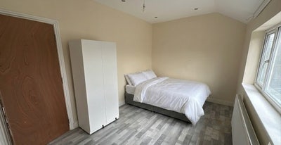 Furnished room to rent- Wembley HA9 Main Photo