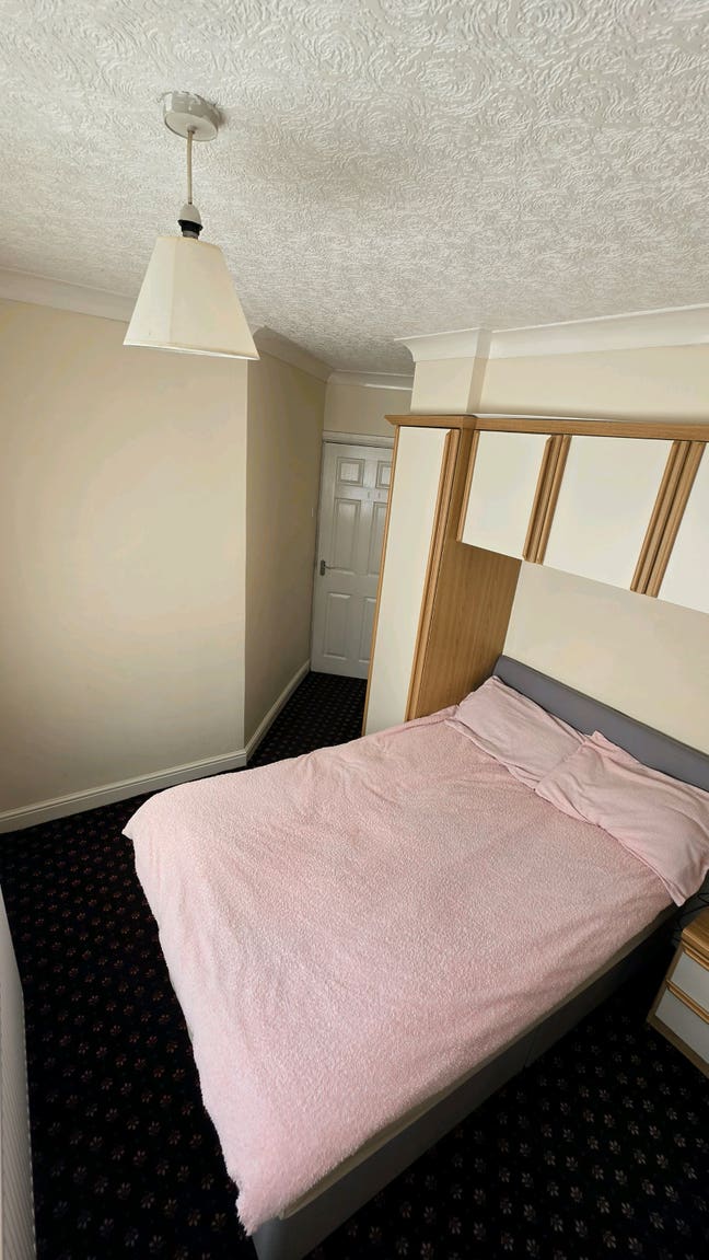 Furnished double room Main Photo