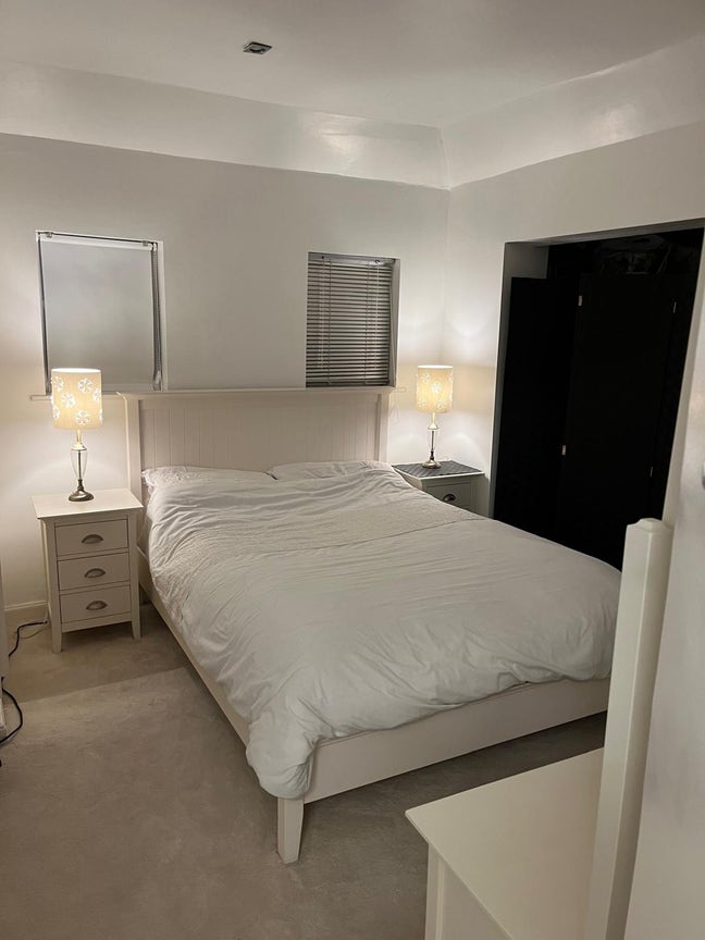 Luxury Double Room Near Frimley Pk Hospital Main Photo
