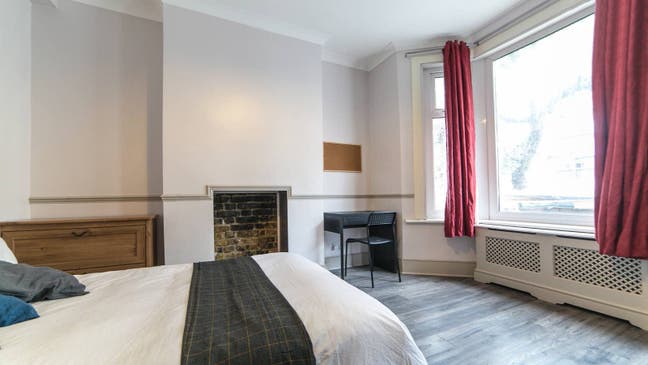 3 double rooms available, Trundleys Road, Lewisham Main Photo