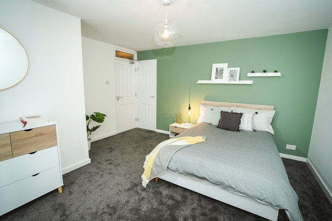 ✨177 Sq Ft Double | Private Bathroom✨ Main Photo