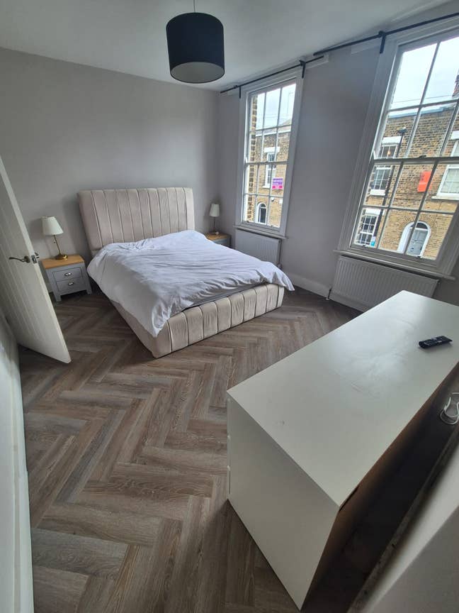 3 Doubles Limehouse No Deposit Universal Credit Al Main Photo