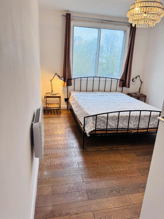Large Double Room | E7 8AX | Bills & Cleaner Inc Main Photo