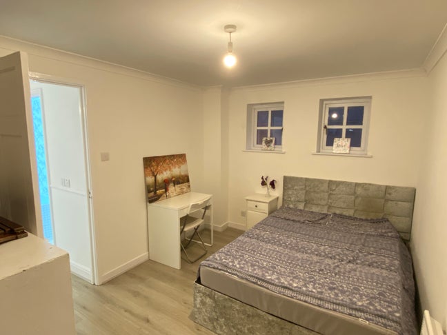 Big Room Bear Acanry Wharf with Parking Space Main Photo