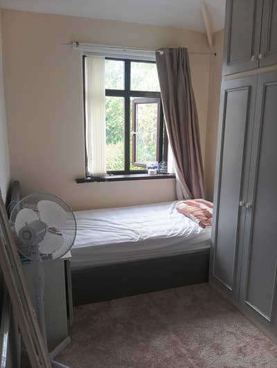 Bright & Cozy Single Room Available Main Photo