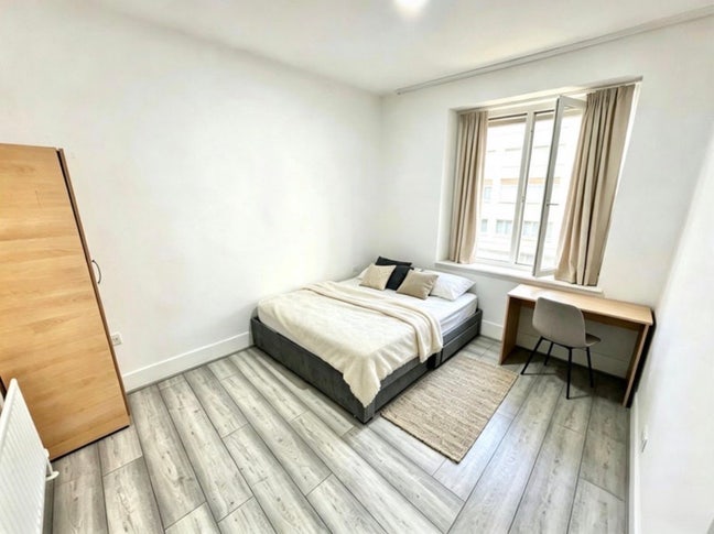 2 Comfy Rooms - Close to St & Shops Closeby Main Photo
