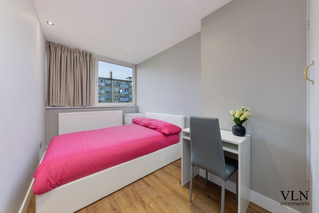 🌈 Amazing Offer in Clerkenwell!! 3 Girls  Main Photo