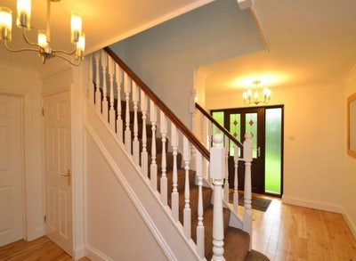 Double-bedrooms in peaceful Walderslade Woods Main Photo