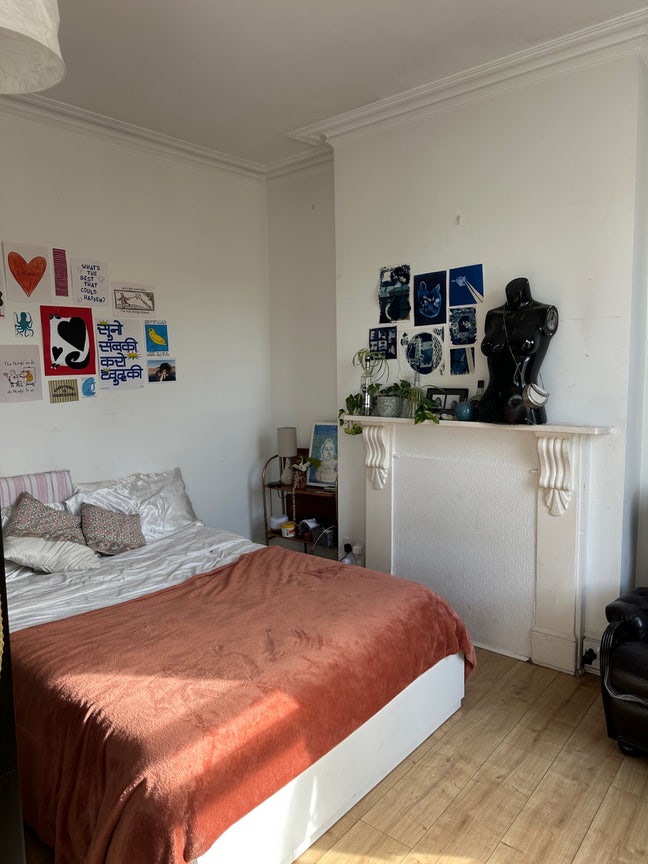 Large Bright Double Room - Sublet Main Photo