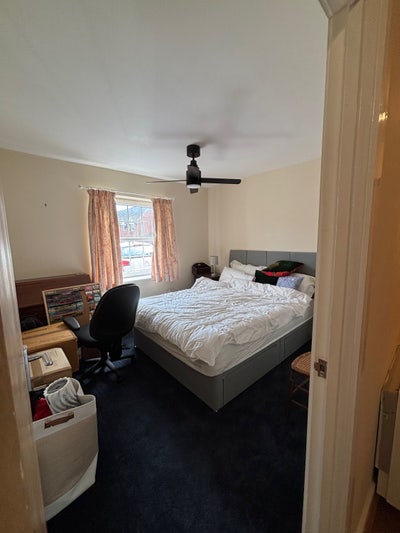 Modern Double Room in  2 Bedroom Flat Main Photo