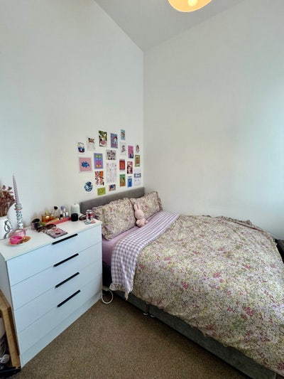 Furnished room in 2 bed flat Easter Road  Main Photo