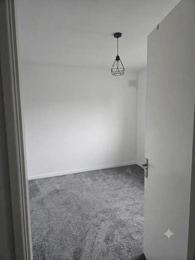 Double room for rent in Upper Villa, Longstone.  Main Photo