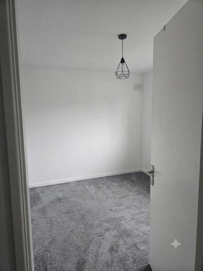 Double room for rent in Upper Villa, Longstone.  Main Photo
