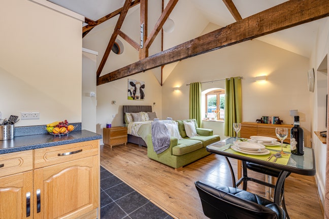 Self Contained Studio In Rural Barn Conversion Main Photo