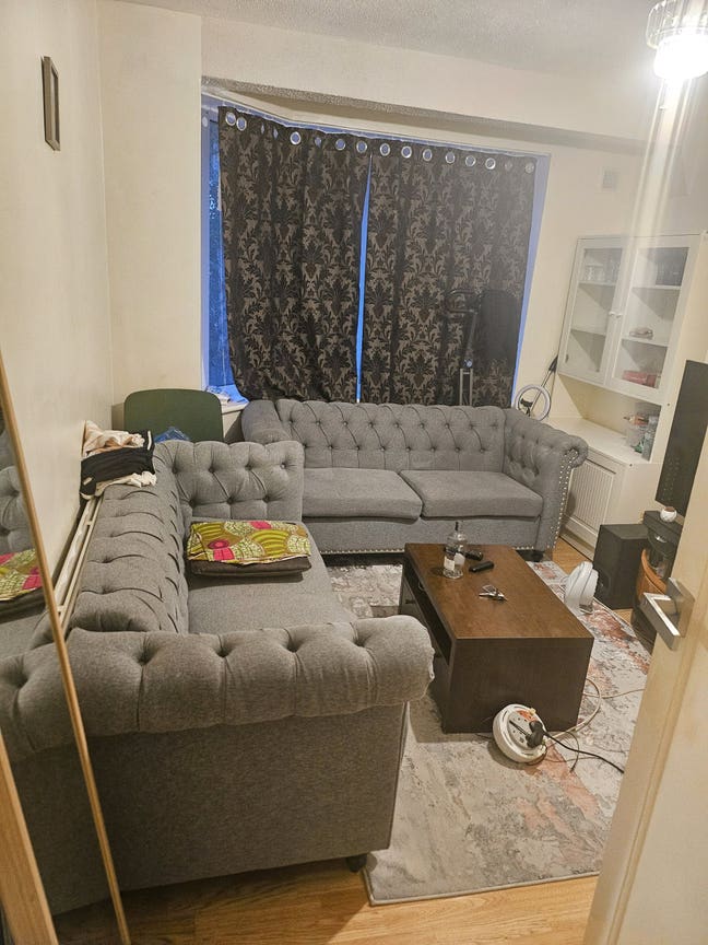 Double Room | Grove Park | Singles or Couples Main Photo