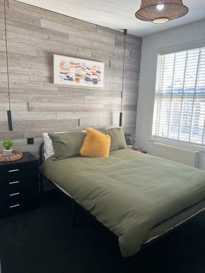 Rent reduced: en-suite room, all bills inc, &pound;675 Main Photo