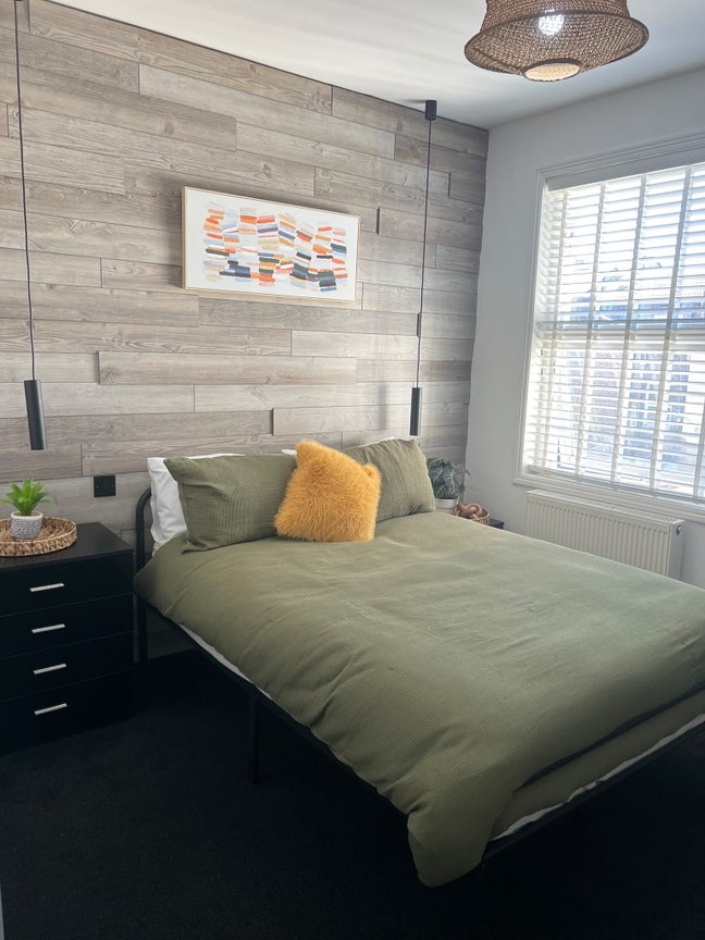 Rent reduced: en-suite room, all bills inc, &pound;675 Main Photo