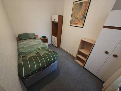 Single bed for rent close to QUB and Hospitals  Main Photo