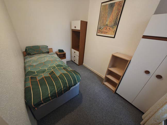 Single bed for rent close to QUB and Hospitals  Main Photo