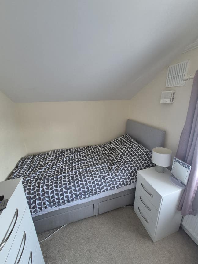 Room in Holt Main Photo
