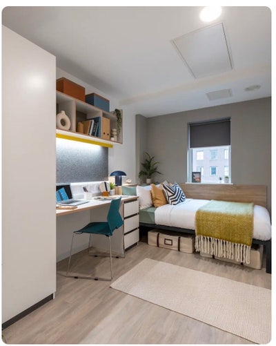 Tenancy Takeover for en-suite Room  Main Photo