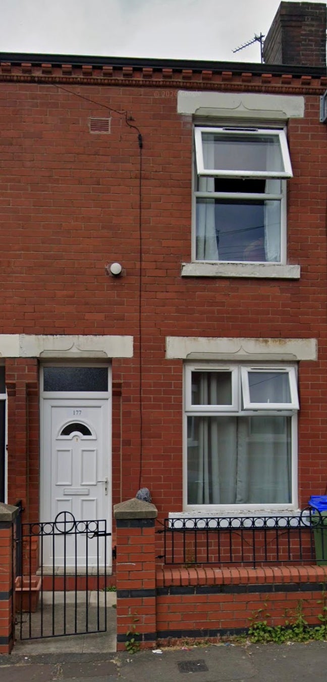 Beautifully Refurbished 2Bedroom Terraced House Main Photo