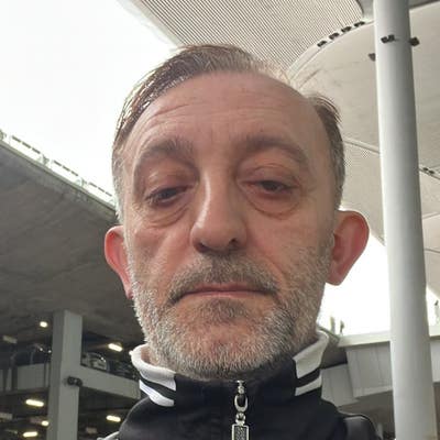 Professional Male seeks a double room Main Photo