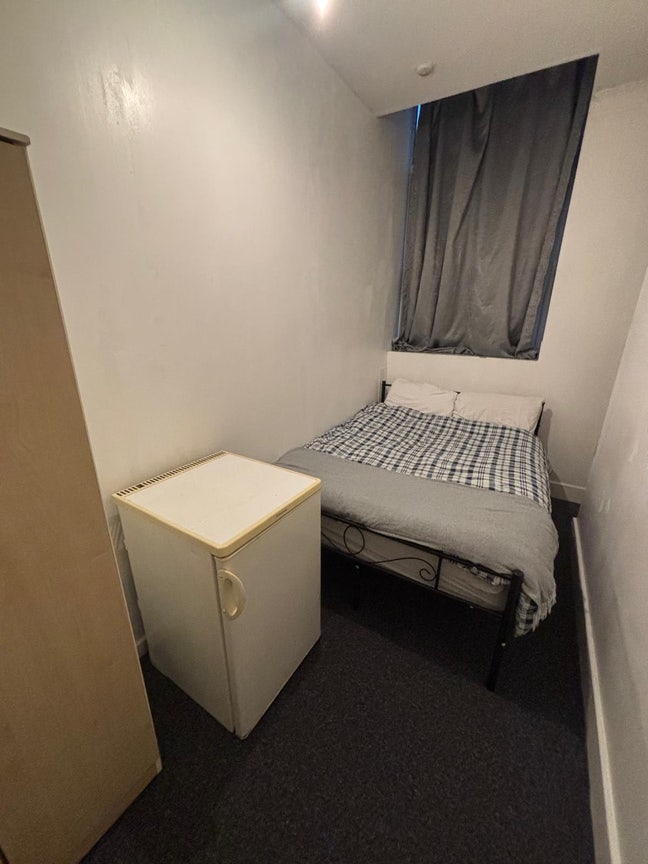 ✨🛏️ Single Room to Let in Willesden Junction   Main Photo