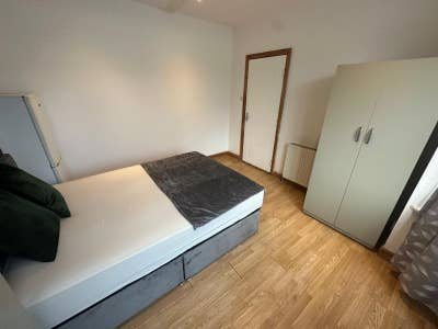 🛏️✨ Double Room for Single Use in Wembley Main Photo