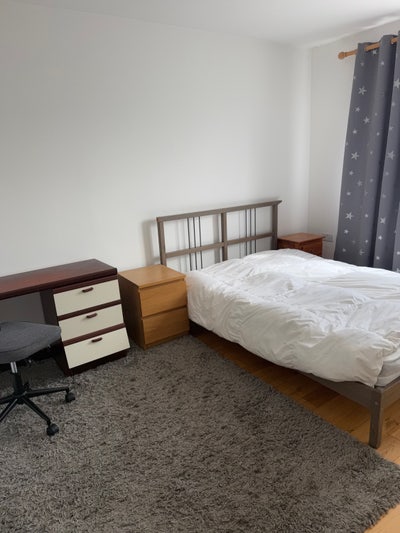 2 duble rooms in a quiet clean house  Main Photo