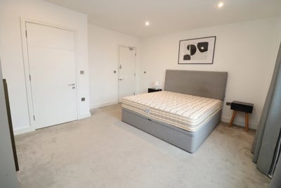 3 Luxury Rooms in Shoreditch: free gym & concierge Main Photo
