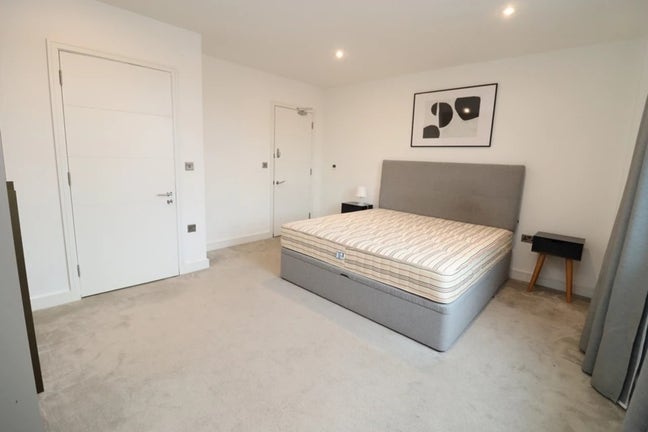 3 Luxury Rooms in Shoreditch: free gym & concierge Main Photo
