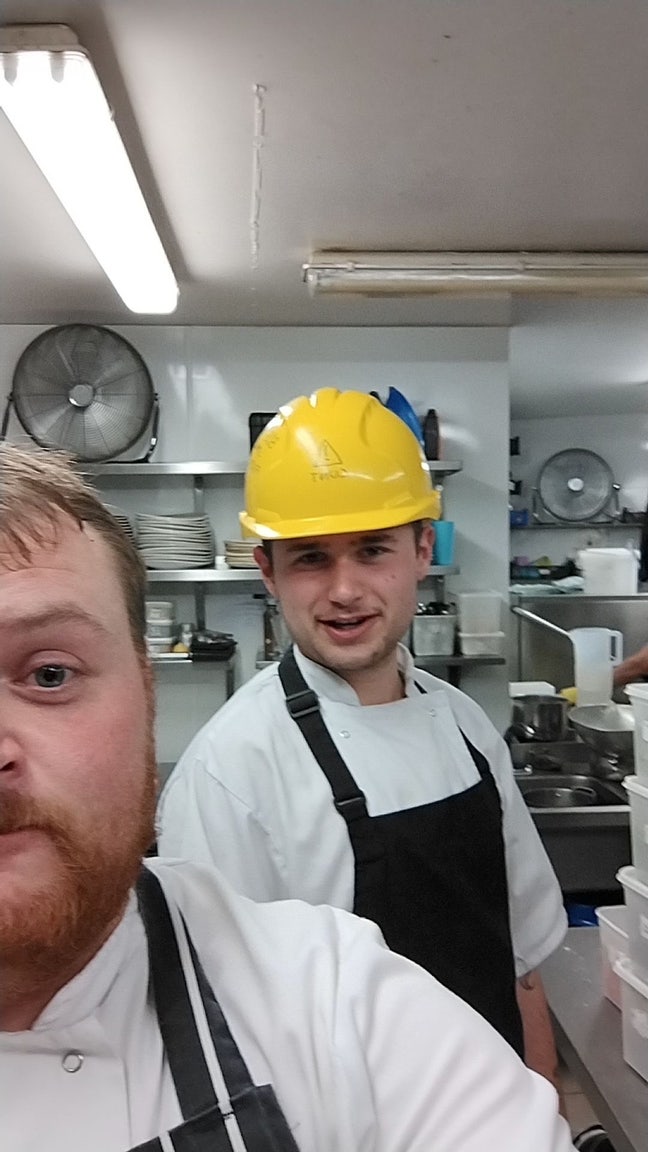 Professional Male seeks a double room Main Photo