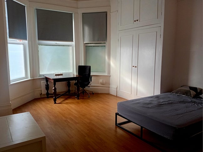 Massive Double Bedroom with Garden in Bromley Main Photo