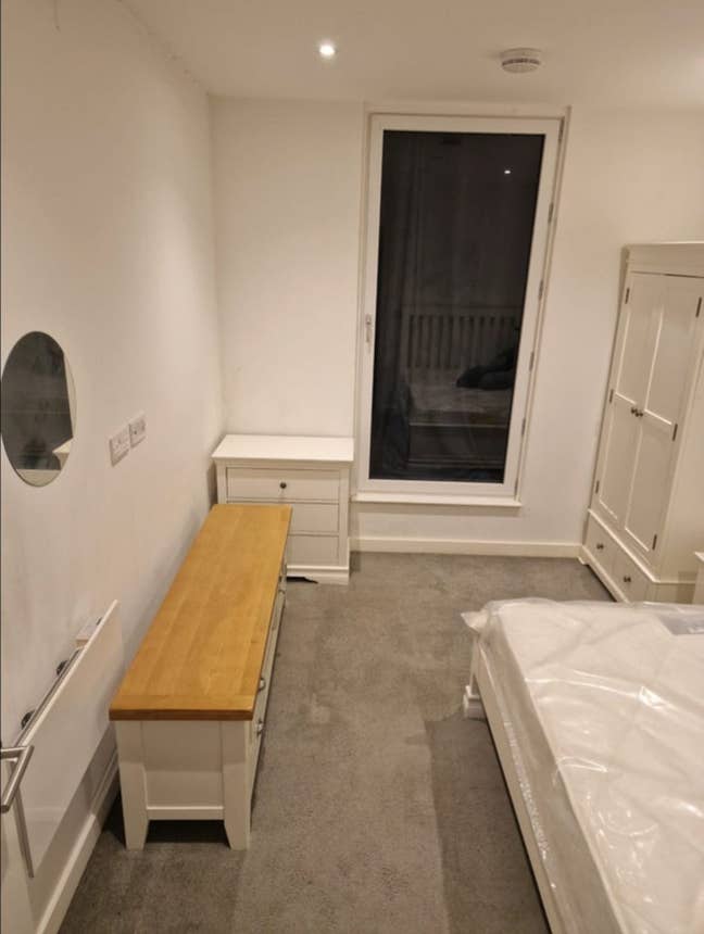 One bedroom with personal bathroom and toilet  Main Photo