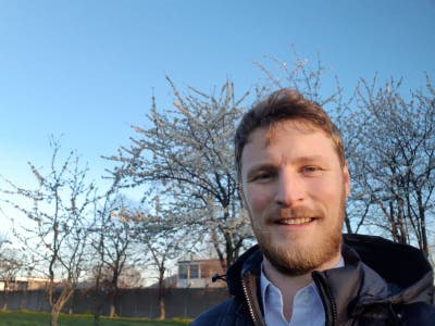 Professional Male seeks a double room Main Photo