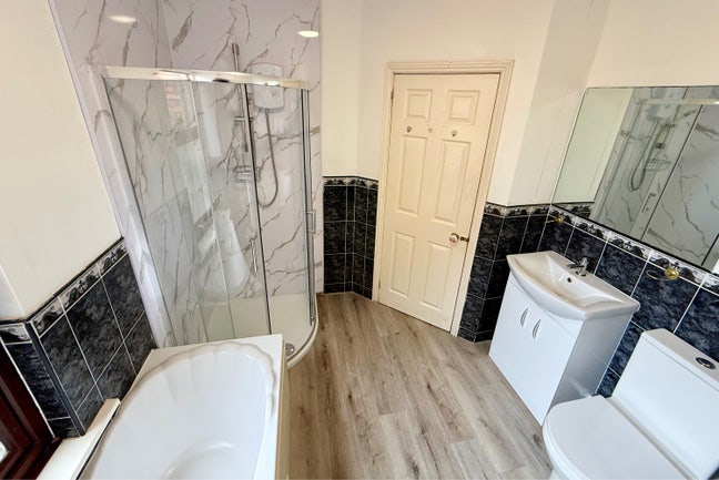 House  to  let  in Beeston,  NG9 Main Photo