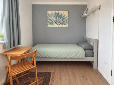 🛏️ Bright Furnished Single Room Main Photo