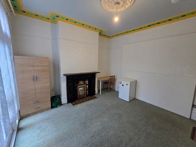 Massive Double Room Inc All Bills. Rer NW10 1PL Main Photo
