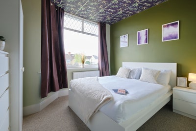Beautiful Ensuite Bedroom in KIngswood Main Photo