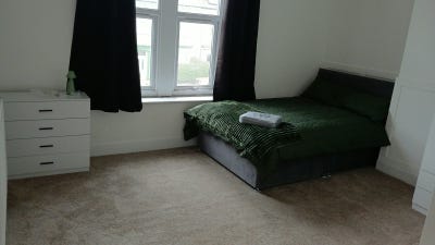 Newly Refurbished Double Ensuite near to amenities Main Photo