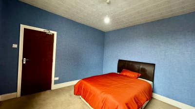 Move in Today! Double Room. Low Costs  Main Photo