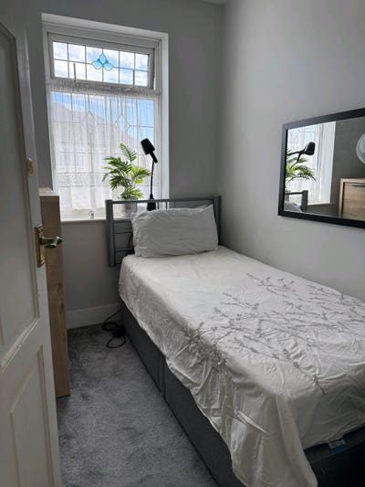 Romford,  Rooms to let Main Photo