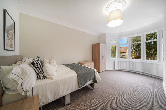 😍6 Bright Rooms | 5 Min to Acton Town🚆 Main Photo