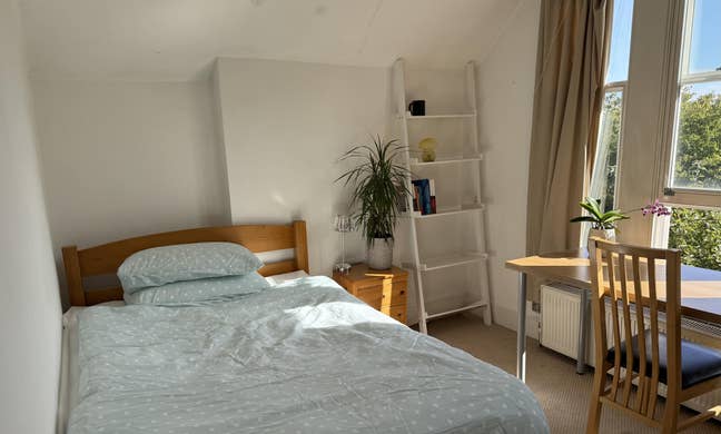 A lovely bright double room in Muswell Hill, N10 Main Photo