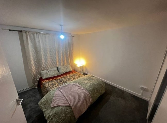 **Double Room Available – E7 0QP | &pound;900 PCM** Main Photo