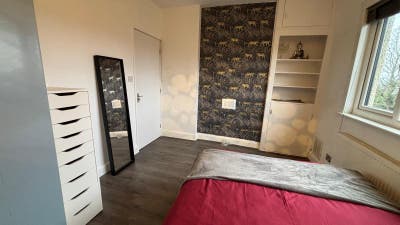 10 Minute Walk From Willesden Green Tube Main Photo